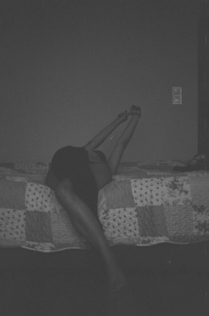 9 Steps to Fixing Your Sleep Schedule, Straight From the Experts julia vivcharyk vtgr iffww0 unsplash